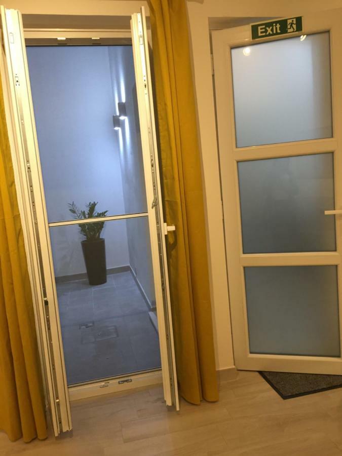Valletta Spacious Duplex - St.Paul'S Apartments Екстер'єр фото